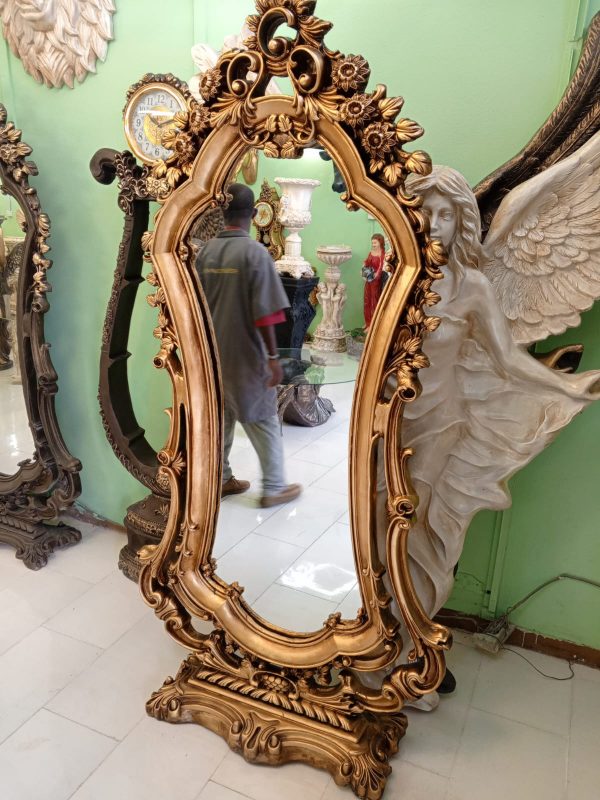 royal mirror stand