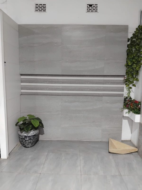 Discover the elegance and durability of large luxury porcelain tiles. Perfect for expansive floors and walls, these premium tiles offer a seamless, high-end look for any space.